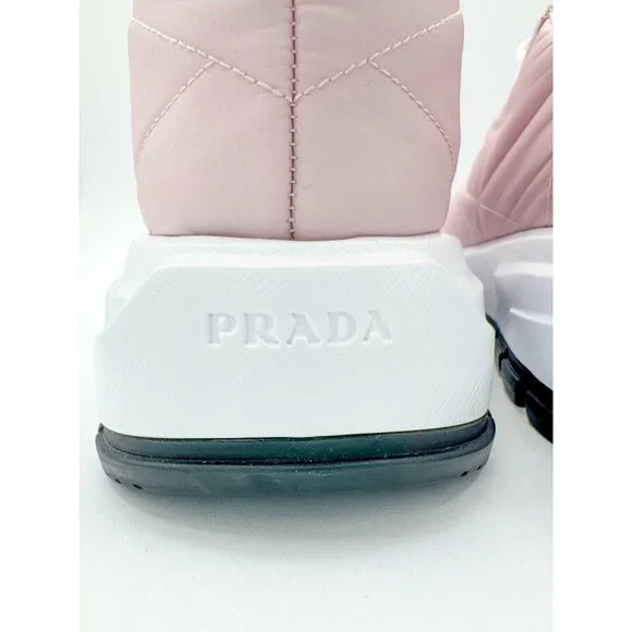 Prada Re-Nylon Piuma Metal Triangle Logo Quilted 45mm Sneakers 40 Alabastro - Picture 7 of 11